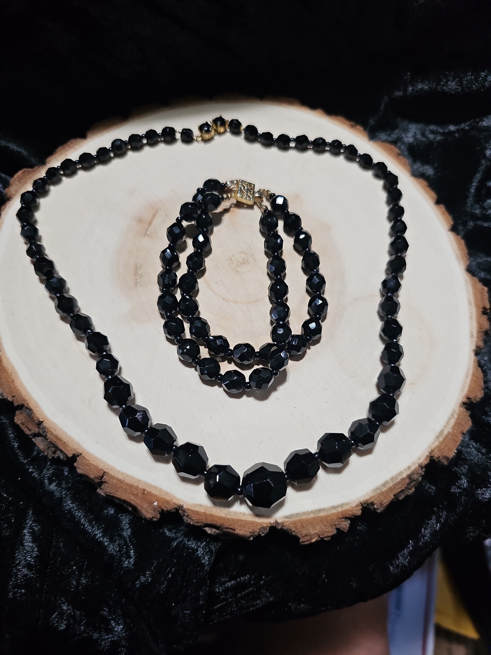 Classic Black Faceted Bead Necklace and Bracelet Set Beautiful 😍💕❤️
